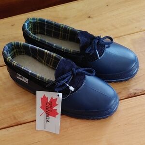 🇨🇦NWT Boys Baffin Navy Waterproof Duck Shoe Youth Size 1